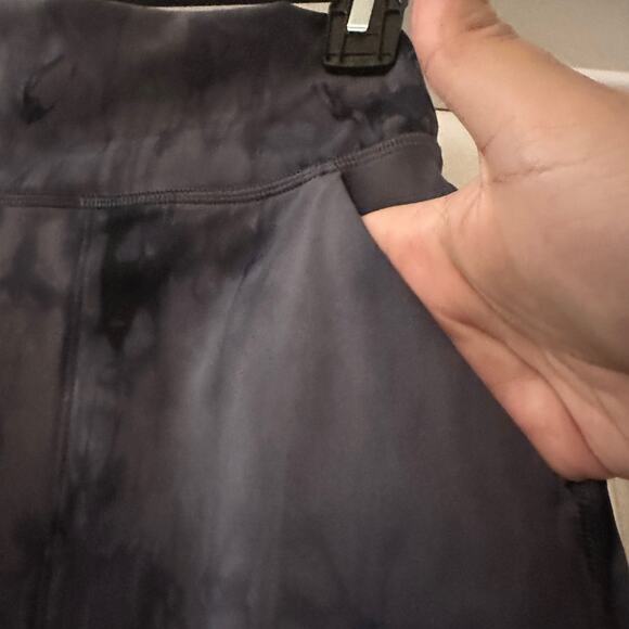 🍷NWT Fit USA great abstractly printed jogger pants size smal - Picture 6 of 6